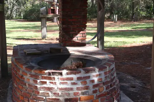 round cinder block fire pit